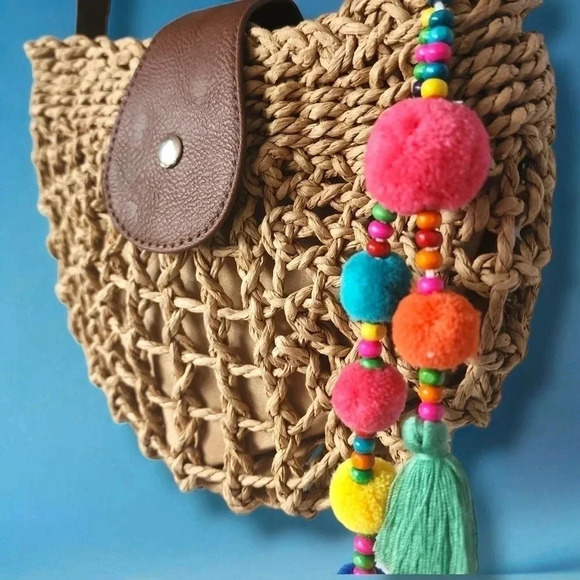 ๐๏ธTrendy Straw Boho Style Summer Crossbody Bag Cute Small Size Colorful Tassels - Picture 6 of 13